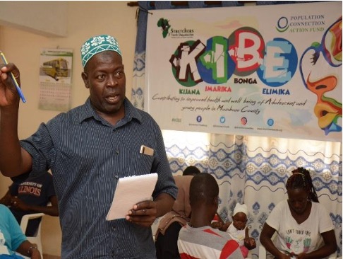 Sheikh giving talk at Project Kibe