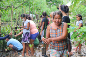 Women work on mangrove restoration project in Coron, Palawan. PFPI 2020